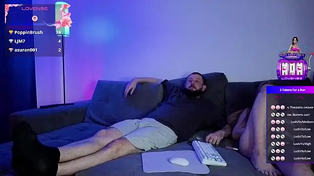 Snapshot of ElinaMilller chatting on 03/14/26, 10:21 ElinaMilller online show from 03/14/26, 10:21