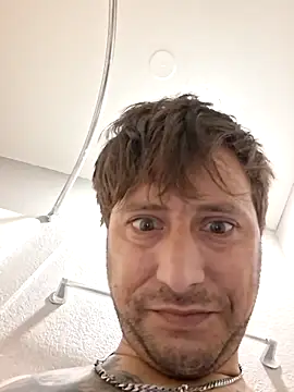 Snapshot of MrDaddyBlase89 chatting on 03/04/26, 01:44 MrDaddyBlase89 online show from 03/04/26, 01:44