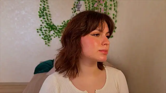 Snapshot of rinamandarina chatting on 05/20/26, 04:13 rinamandarina online show from 05/20/26, 04:13
