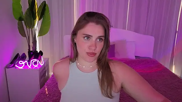 Snapshot of Milana_Monroe chatting on 06/30/26, 05:03 Milana Monroe online show from 06/30/26, 05:03