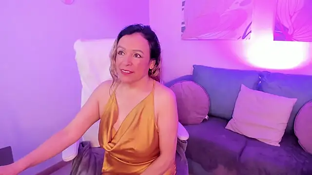 Ivonne 4 online show from 03/29/26, 01:11