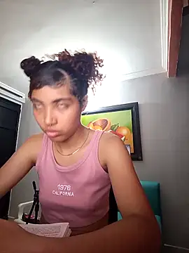 MeMore 44 online show from 02/26/26, 04:44