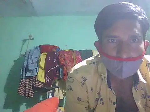 Snapshot of KingSeduceX chatting on 02/18/26, 04:47 KingSeduceX online show from 02/18/26, 04:47