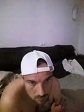 Snapshot of morenitoymorena chatting on 04/06/26, 09:49 morenitoymorena online show from 04/06/26, 09:49