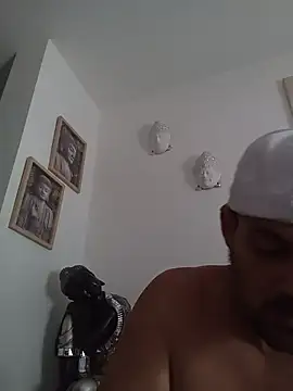 Snapshot of morenitoymorena chatting on 06/16/26, 10:40 morenitoymorena online show from 06/16/26, 10:40