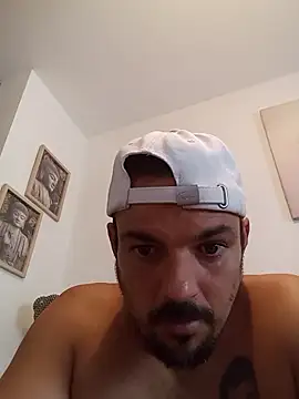 Snapshot of morenitoymorena chatting on 07/10/26, 11:35 morenitoymorena online show from 07/10/26, 11:35