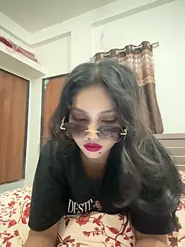 Snapshot of sizzler_hotz chatting on 06/13/26, 04:38 sizzler hotz online show from 06/13/26, 04:38