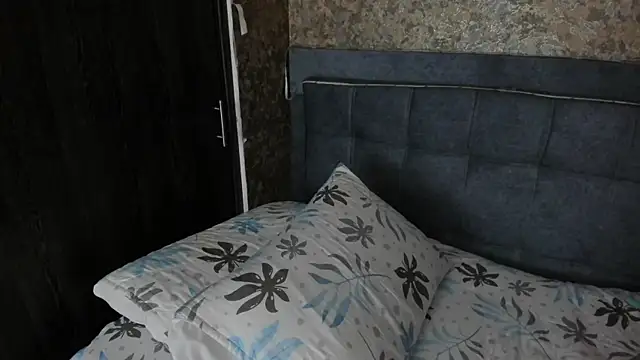 megan cros online show from 03/02/26, 03:30