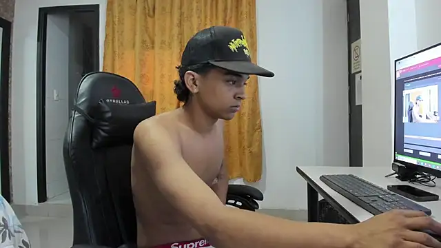 megan cros online show from 03/06/26, 03:19