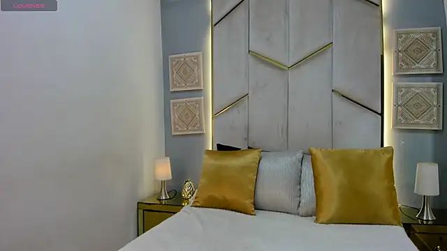 KarinaaCoxx online show from 05/10/26, 12:32
