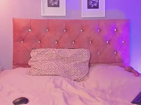 Snapshot of lilirousee chatting on 03/04/26, 07:09 lilirousee online show from 03/04/26, 07:09