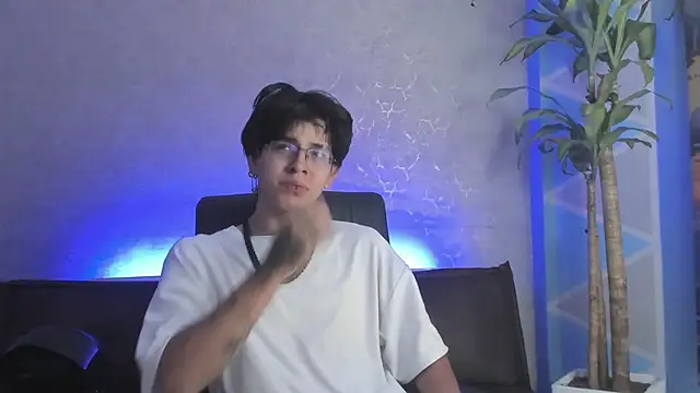 Angel scott2 online show from 03/01/26, 11:12