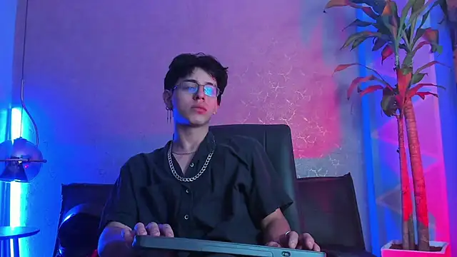 Angel scott2 online show from 03/03/26, 11:27