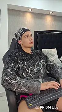 NewYoungHot online show from 04/08/26, 08:31