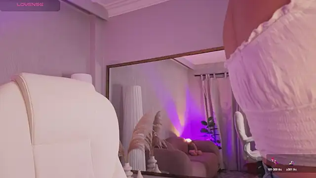 Stephany Harlot online show from 04/14/26, 11:33