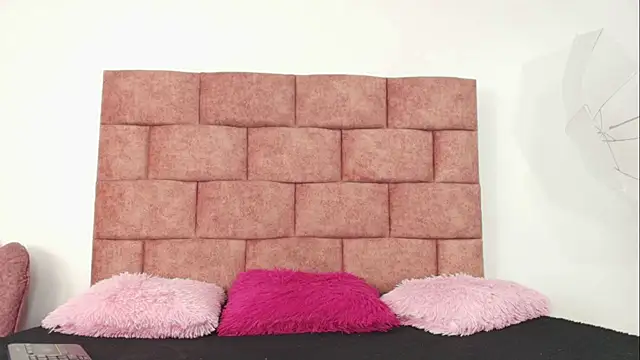 Snapshot of Fulll_Ass_Nastyy chatting on 02/21/26, 02:18 Fulll Ass Nastyy online show from 02/21/26, 02:18