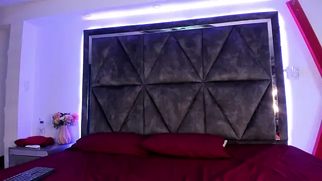 Miia Grey  online show from 02/26/26, 12:48