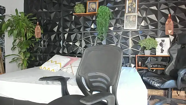 Jeremy wallker online show from 07/18/26, 06:12