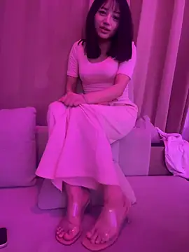 zhuendong000001 online show from 05/02/26, 12:32