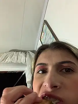 Snapshot of Candy_Lennon chatting on 03/03/26, 03:12 Candy Lennon online show from 03/03/26, 03:12