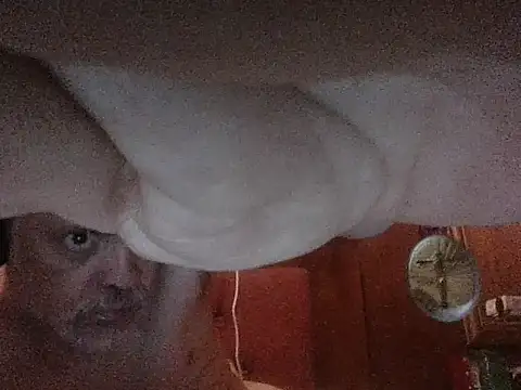 Snapshot of PilotingMuchness chatting on 05/10/26, 01:22 PilotingMuchness online show from 05/10/26, 01:22
