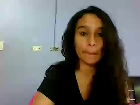 Snapshot of scarlettscottx_ chatting on 04/25/26, 08:06 scarlettscottx online show from 04/25/26, 08:06