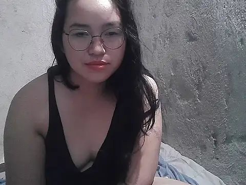 wildchinita00 online show from 04/19/26, 08:44