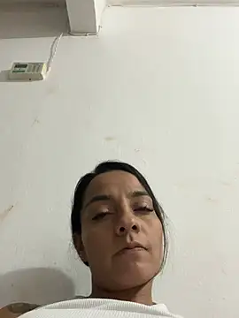 Snapshot of yesica2507 chatting on 02/27/26, 05:51 yesica2507 online show from 02/27/26, 05:51