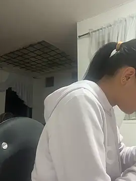 yesica2507 online show from 04/02/26, 12:19