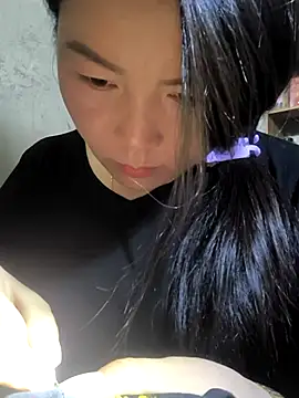 Snapshot of MayEva_ly chatting on 02/22/26, 02:02 MayEva ly online show from 02/22/26, 02:02