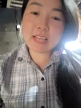 Snapshot of MayEva_ly chatting on 03/03/26, 03:23 MayEva ly online show from 03/03/26, 03:23