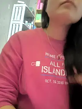 Snapshot of MayEva_ly chatting on 03/04/26, 01:55 MayEva ly online show from 03/04/26, 01:55