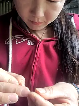 MayEva ly online show from 05/11/26, 01:55