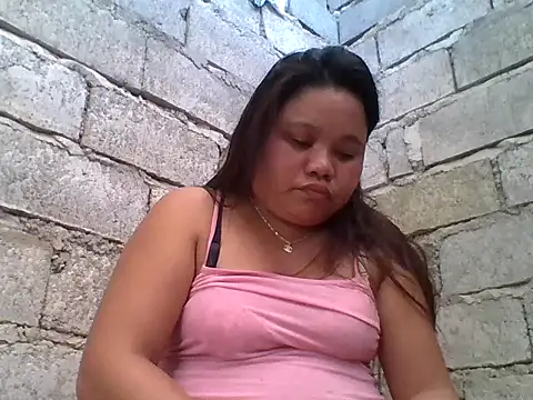 sweetlyn31 online show from 04/16/26, 03:51