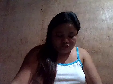 sweetlyn31 online show from 04/17/26, 12:52