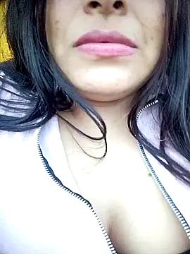 Snapshot of Crazy_grone chatting on 06/09/26, 10:43 Crazy grone online show from 06/09/26, 10:43