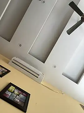 king181869 online show from 04/23/26, 10:47