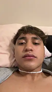 Alejandroml2 online show from 06/21/26, 05:43
