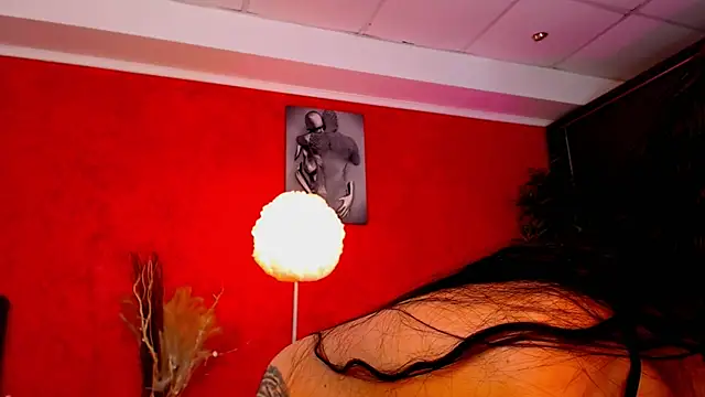 11vyanne online show from 03/24/26, 07:02