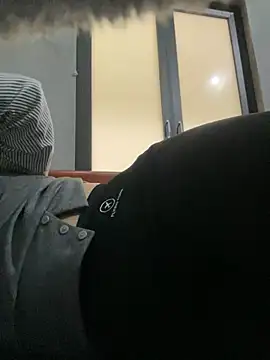 Snapshot of gina-xyz chatting on 02/22/26, 06:35 gina-xyz online show from 02/22/26, 06:35