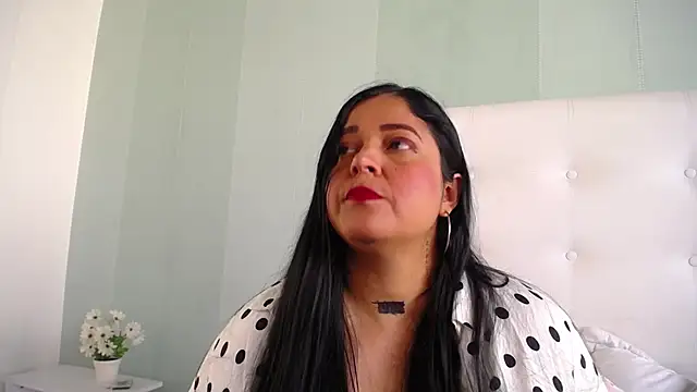 Snapshot of Jessicabloom chatting on 02/27/26, 12:49 Jessicabloom online show from 02/27/26, 12:49