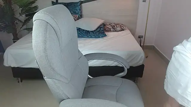 Anne blake online show from 03/18/26, 01:58