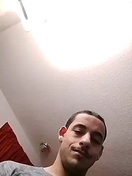 momo0208 online show from 03/12/26, 04:40