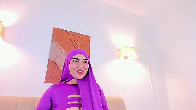 Malika Noor online show from 04/16/26, 09:39