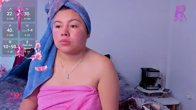Snapshot of lucy_blush chatting on 06/09/26, 01:12 lucy blush online show from 06/09/26, 01:12