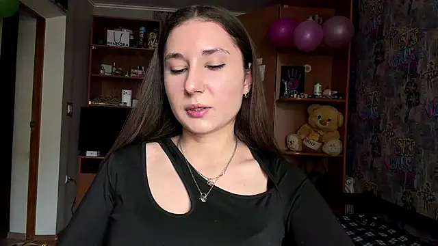 Snapshot of poly_princess chatting on 03/03/26, 06:08 poly princess online show from 03/03/26, 06:08