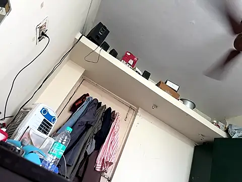 neekosam12 online show from 03/03/26, 11:49