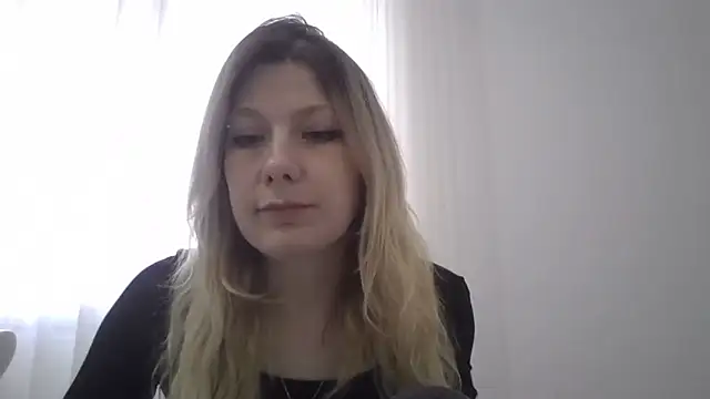 Foxy Bright online show from 02/26/26, 01:32