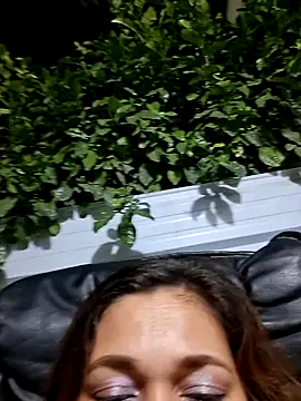 Snapshot of bar-mother19 chatting on 03/03/26, 07:47 bar-mother19 online show from 03/03/26, 07:47