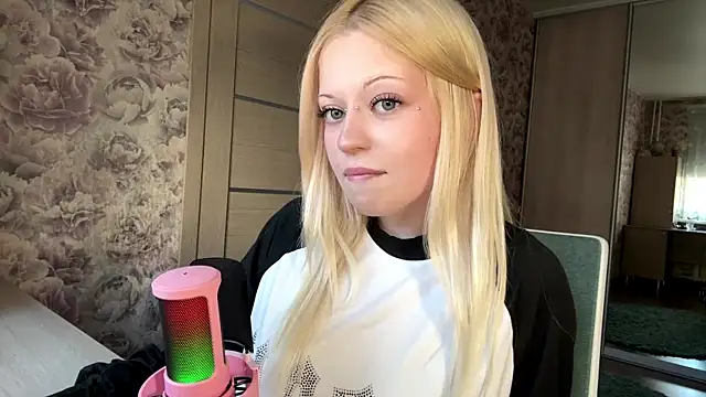 JeneeBIanks online show from 03/26/26, 12:11